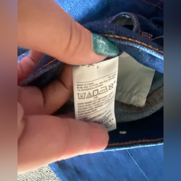 Old Navy women’s Power Jeans like new size 8 - Picture 3 of 6